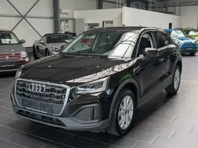 Gebraucht Audi Q2 160 PS (117 kW) 2022 Schwarz SUV