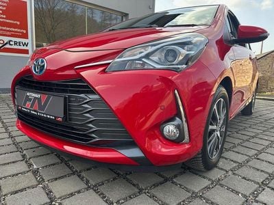 Gebraucht Toyota Yaris Hybrid Club 75 PS (55 kW) 2019 Rot Kleinwagen