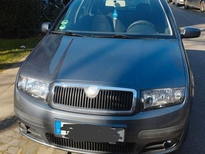 Gebraucht Skoda Fabia Elegance 75 PS (55 kW) 2007 Grau Limousine