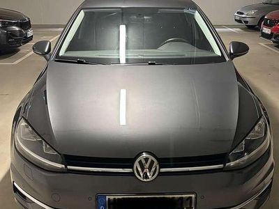 Gebraucht VW Golf VII Comfortline 110 PS (80 kW) 2017 Grau Kleinwagen