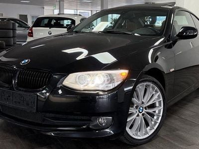 Gebraucht BMW 320 Sport Line 184 PS (135 kW) 2010 Saphirschwarz Coupé