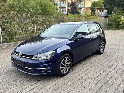 Blau Gebraucht 2018 VW Golf VII Sound Limousine | 12.999 € (Guter Preis)