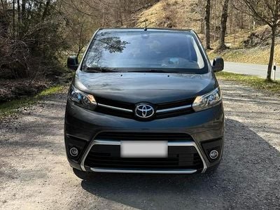 Usata Toyota Proace Verso Comfort 150 CV (110 kW) 2017 Grigio Station wagon