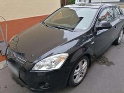 Gebraucht Kia Ceed EX 126 PS (92 kW) 2009 Schwarz Kleinwagen