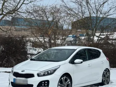 Używany Kia Ceed GT-Line 136 KM (100 kW) 2016 Biały Hatchback