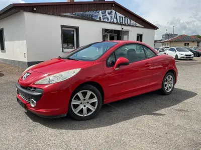 Gebraucht Peugeot 207 CC Sport 150 PS (110 kW) 2008 Rot Cabrio