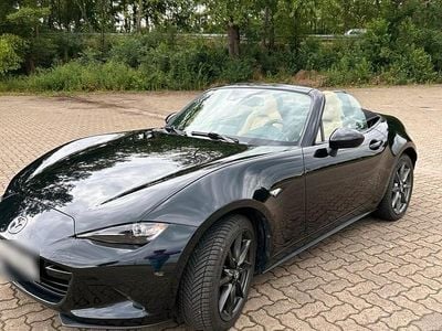Second-hand Mazda MX5 Active 160 CP (117 kW) 2020 Negru Cabrio