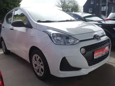 Gebraucht Hyundai i10 Classic 67 PS (49 kW) 2018 Polar white Kleinwagen