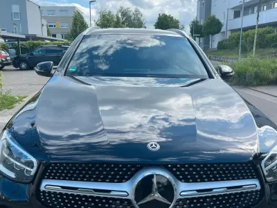 Używany Mercedes GLC200 AMG line 197 KM (144 kW) 2020 Czarny SUV