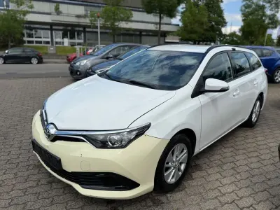 Gebraucht Toyota Auris Touring Sports Cool 99 PS (72 kW) 2017 Weiß Kombi