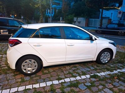 gebraucht Hyundai i20 Aktive. Neue Kupplung.