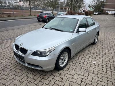 Gebraucht BMW 523 177 PS (130 kW) 2005 Silber Limousine