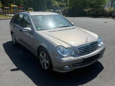 Gebraucht Mercedes C200 Elegance 163 PS (119 kW) 2006 Silber Kombi