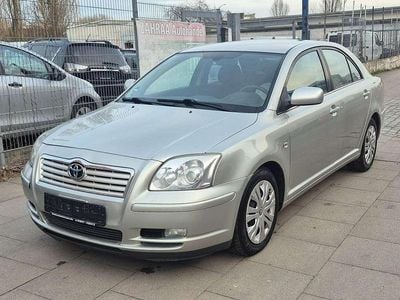 Gebraucht Toyota Avensis Executive 129 PS (94 kW) 2003 Polarsilber metallic Kleinwagen