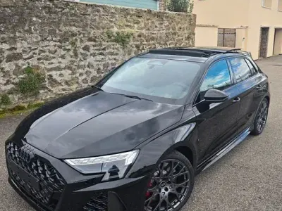 Ny Audi RS3 Sport 400 HK (294 kW) 2026 Sort Sedan