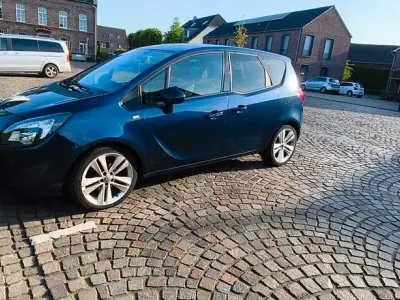 Gebraucht Opel Meriva 120 PS (88 kW) 2012 Blau Van / Kleinbus