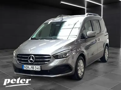 Gebraucht Mercedes T180 Progressive 116 PS (85 kW) 2025 Grau chromitgrau metallic Van / Kleinbus