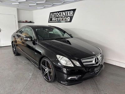 Schwarz Gebraucht 2011 Mercedes E200 AMG Coupé | 12.990 € (Fairer Preis)