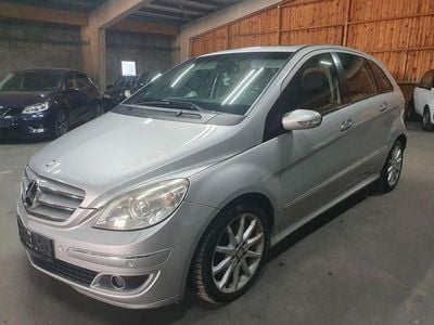 Mercedes 200