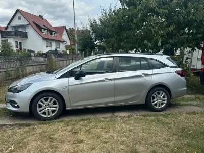 Gebraucht Opel Astra 105 PS (77 kW) 2022 Silber Kleinwagen