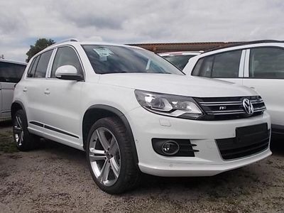Weiß Gebraucht 2015 VW Tiguan Sport SUV | 25.780 €