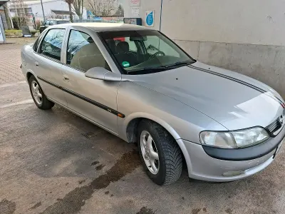Brugt Opel Vectra 1997 Grå Sedan