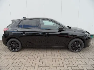 Gebraucht Opel Corsa GS Line 101 PS (74 kW) 2024 Schwarz metallic Kleinwagen