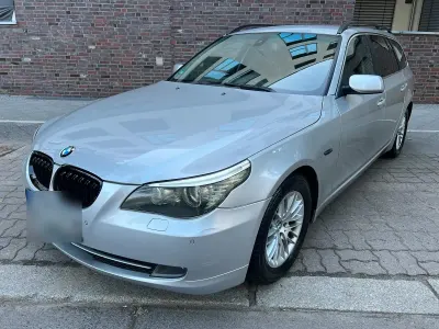 Gebraucht BMW 525 197 PS (144 kW) 2009 Silber Kombi