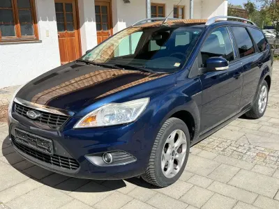 Gebraucht Ford Focus Viva 101 PS (74 kW) 2011 Blau Limousine
