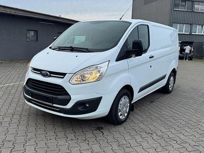 Gebraucht Ford Transit Custom Trend 105 PS (77 kW) 2017 Weiß Van / Kleinbus