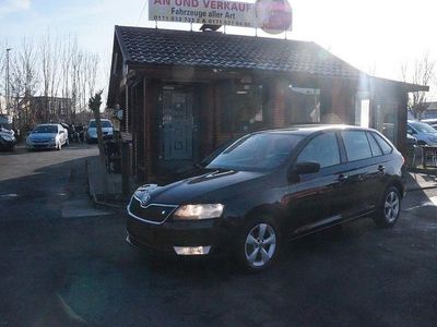 Schwarz Gebraucht 2014 Skoda Rapid Ambition Limousine | 5.490 € (Fairer Preis)