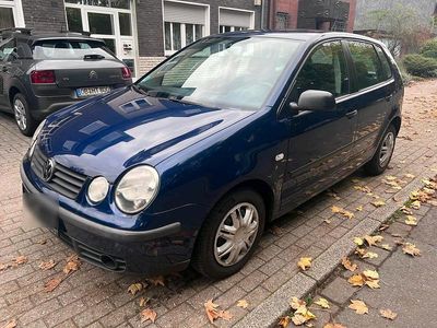 Gebraucht VW Polo 64 PS (47 kW) 2004 Blau Kleinwagen
