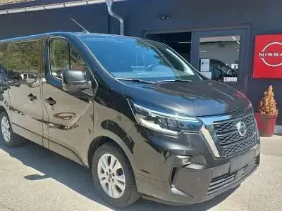 Gebraucht Nissan NV300 Tekna 170 PS (125 kW) 2021 Schwarz metallic Van