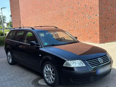 Gebraucht VW Passat 101 PS (74 kW) 2003 Schwarz Kombi