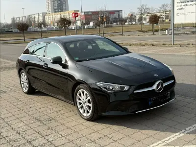 Gebraucht Mercedes CLA180 Shooting Brake 136 PS (100 kW) 2019 Schwarz Kombi