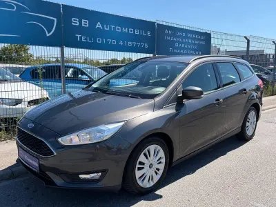 Gebraucht Ford Focus Business Edition 125 PS (91 kW) 2016 Grau Kombi