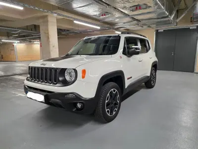 Gebraucht Jeep Renegade Trailhawk 170 PS (125 kW) 2016 Weiß SUV