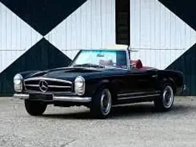 Gebraucht Mercedes 230 150 PS (110 kW) 1967 Schwarz Cabrio