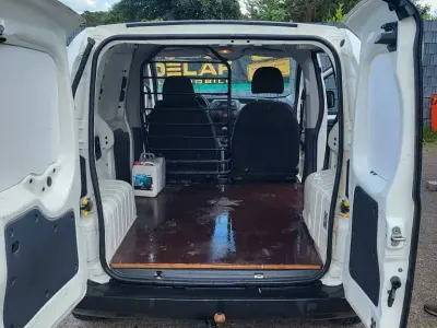 Gebraucht Fiat Fiorino Basis 73 PS (53 kW) 2008 Weiß Van / Kleinbus