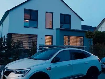 Gebraucht Renault Arkana Bose Edition 158 PS (116 kW) 2022 Weiß SUV