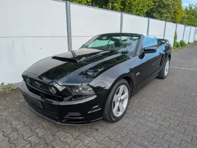 Gebraucht Ford Mustang GT 424 PS (311 kW) 2014 Schwarz Cabrio
