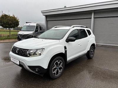 Weiß Gebraucht 2021 Dacia Duster Celebration SUV | 15.990 € (Fairer Preis)