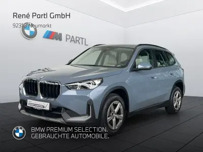 Gebraucht BMW X1 Sport Line 163 PS (119 kW) 2023 Grau SUV