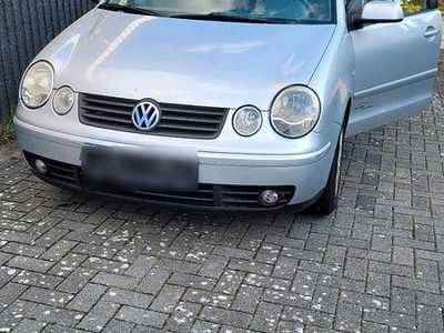 Gebraucht VW Polo 75 PS (55 kW) 2004 Silber Kleinwagen