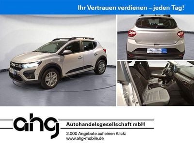 Grau Gebraucht 2023 Dacia Sandero Expression Limousine | 16.460 € (Fairer Preis)