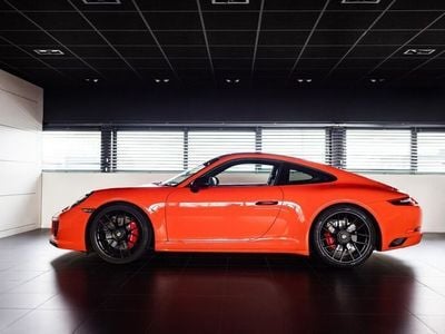 Porsche 911 Carrera 4 GTS