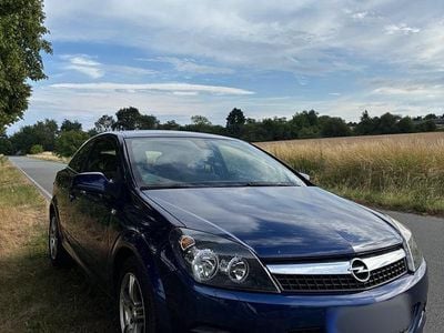 Opel Astra GTC