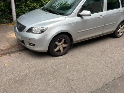 Gebraucht Mazda 2 2004 Silber Kleinwagen