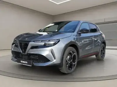 Neu Alfa Romeo Junior Edizione Speciale 136 PS (100 kW) 2025 Grau SUV