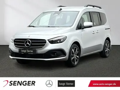 Używany Mercedes T180 Progressive 116 KM (85 kW) 2025 Srebrny Minivan